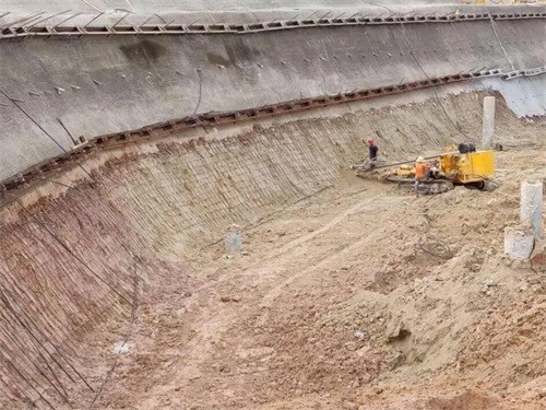 新野基坑边坡加固